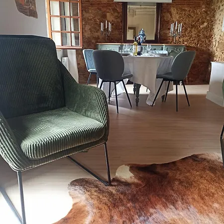 La Bellecaze Hébergement de vacances *