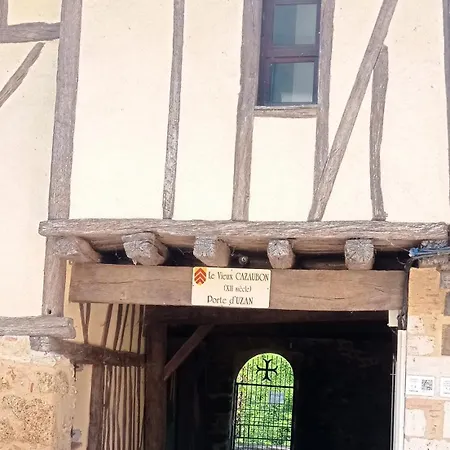 Hébergement de vacances La Bellecaze Cazaubon